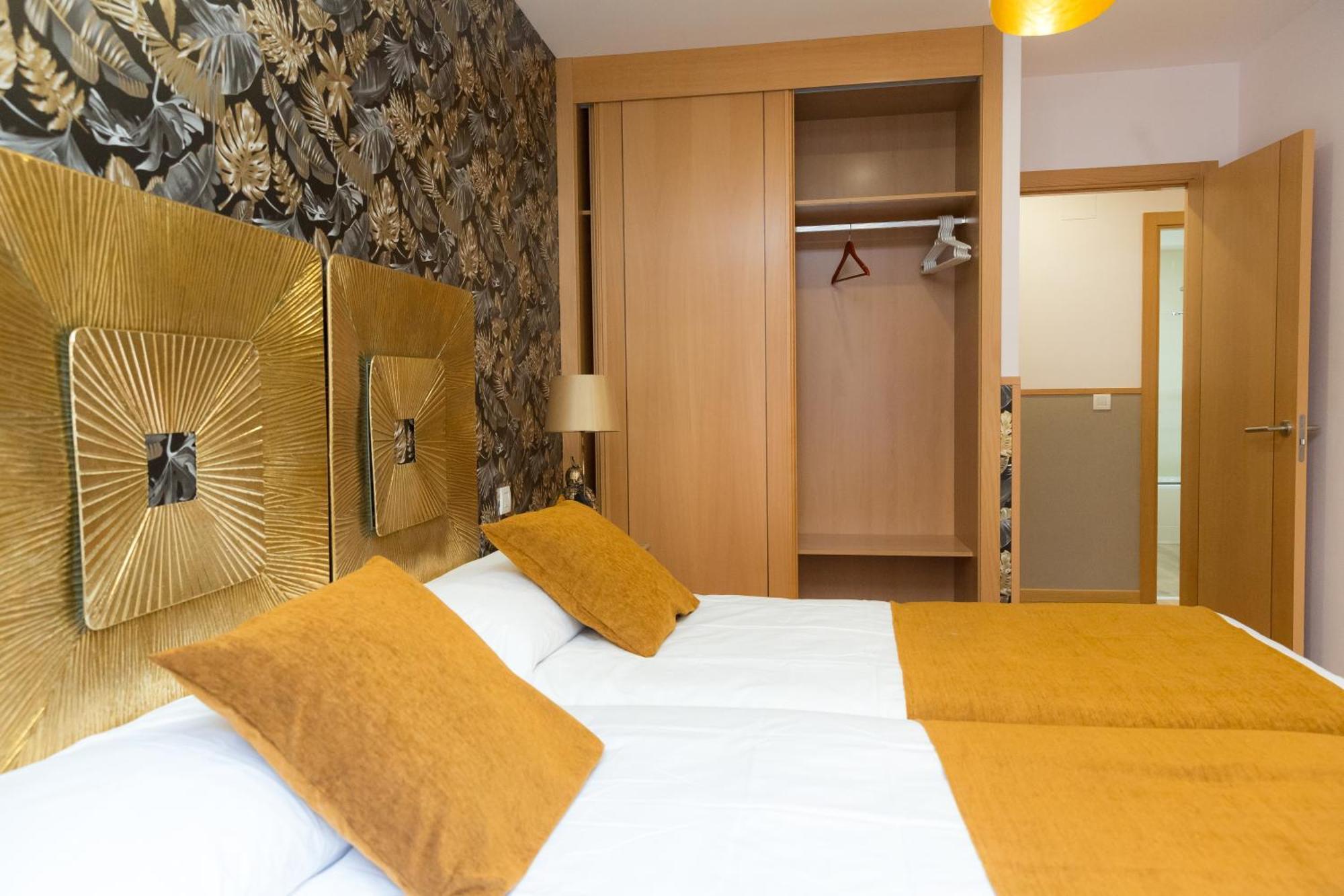 Apartamentos San Pedro Regalado Valladolid Exteriör bild