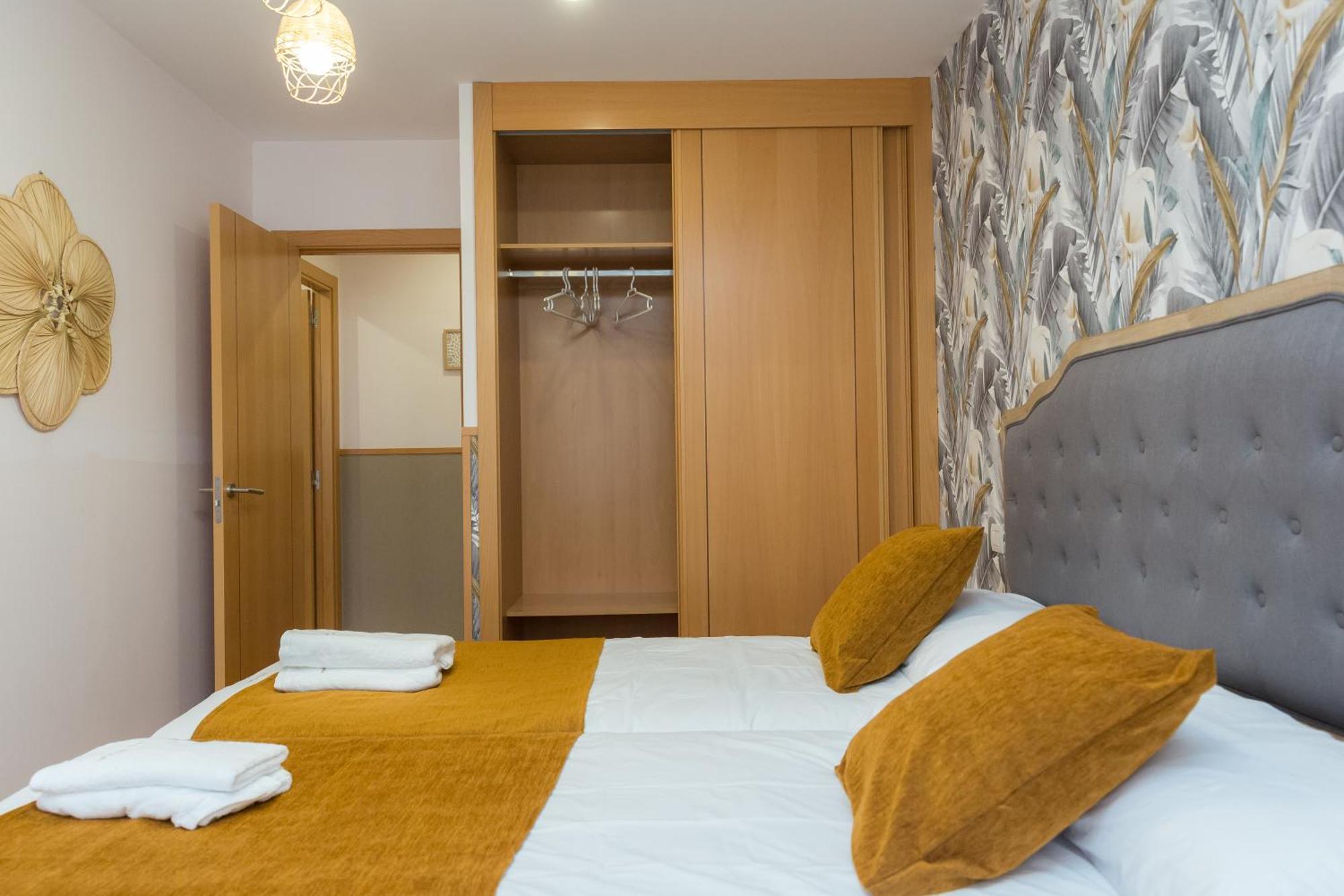 Apartamentos San Pedro Regalado Valladolid Exteriör bild
